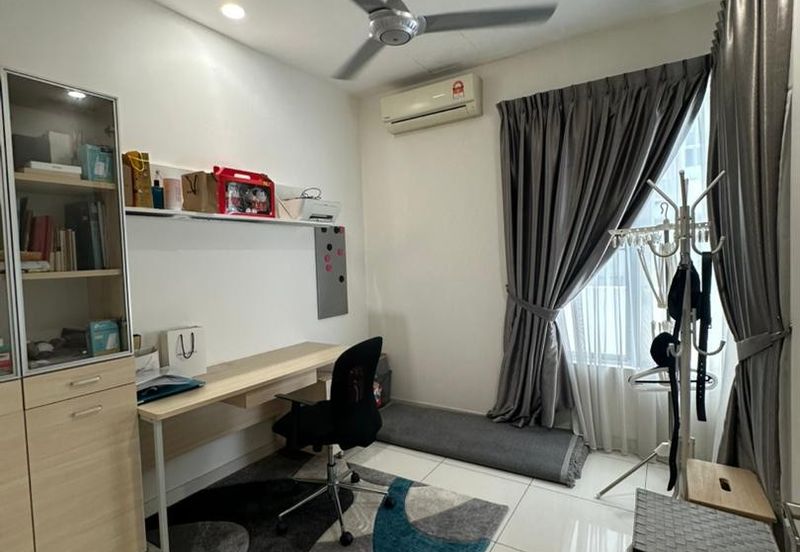 Parkfield Residences, Tropicana Heights