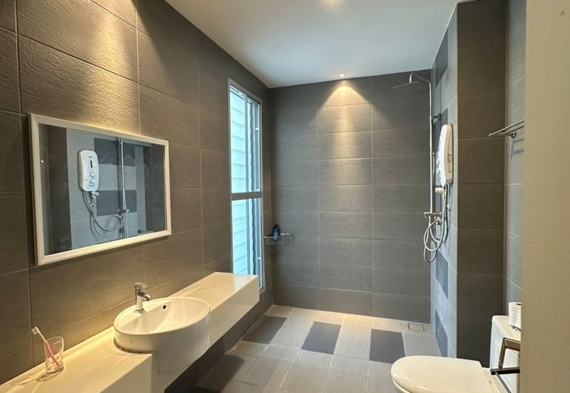 Parkfield Residences, Tropicana Heights