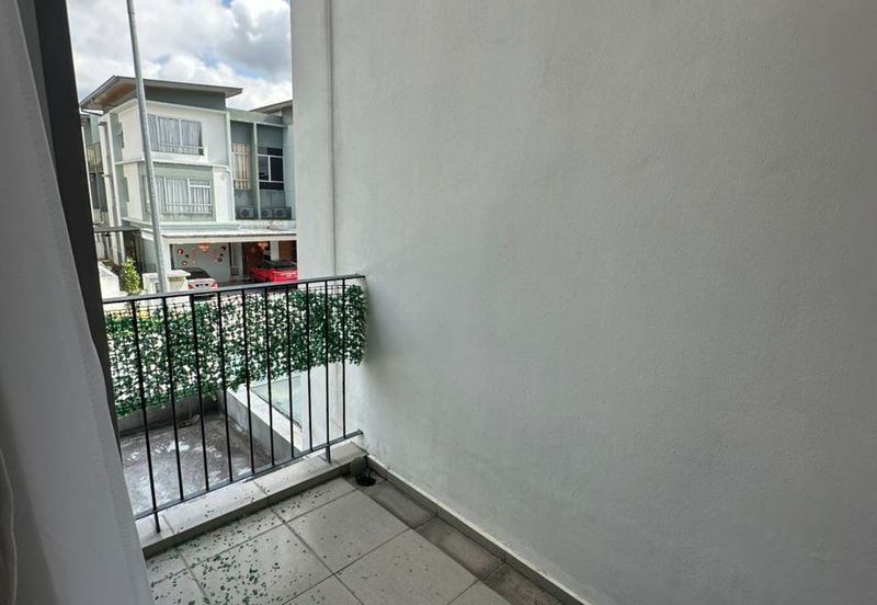 Parkfield Residences, Tropicana Heights