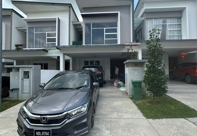 Parkfield Residences, Tropicana Heights