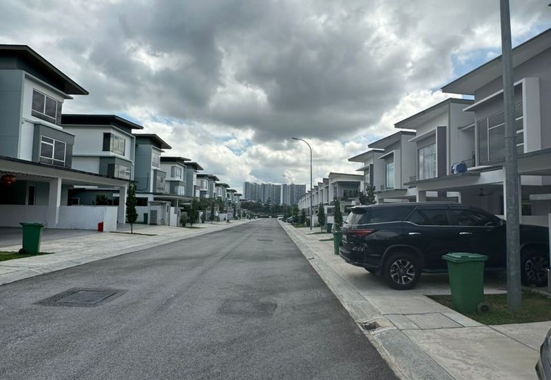 Parkfield Residences, Tropicana Heights