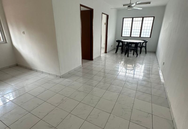 Apartment Lestari