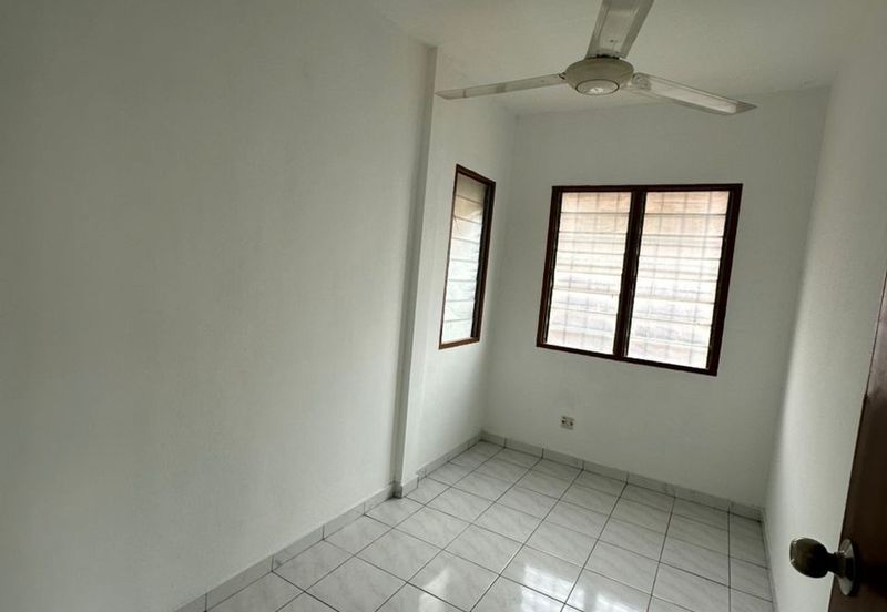 Apartment Lestari