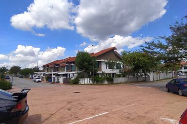 Tari 2 @ Alam Impian