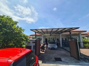 Semi-D Single Storey Renovated Taman Bentara Teluk Panglima Garang for ...