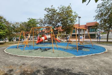 Tari 2 @ Alam Impian