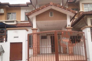 Jalan Spektrum U16 @ Taman Bukit Subang