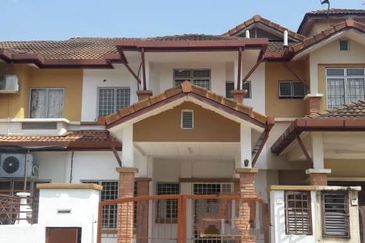 Jalan Spektrum U16 @ Taman Bukit Subang