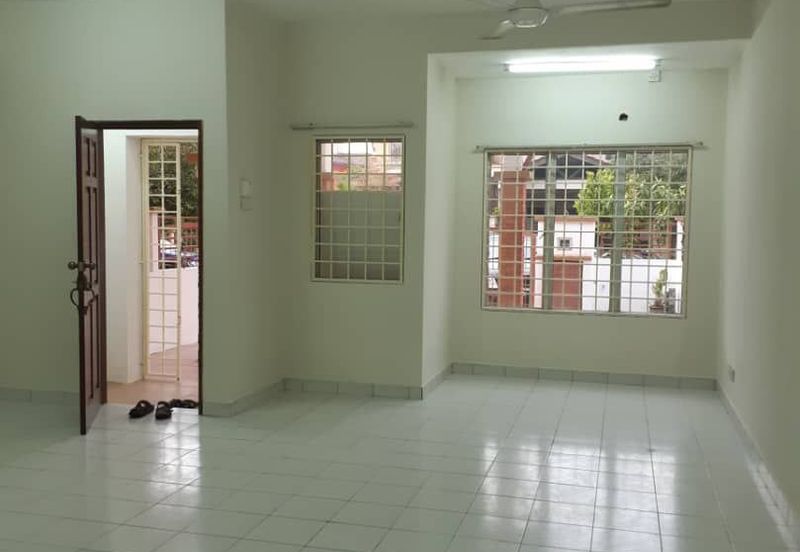 Jalan Spektrum U16 @ Taman Bukit Subang