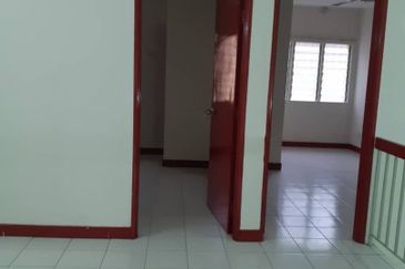 Jalan Spektrum U16 @ Taman Bukit Subang