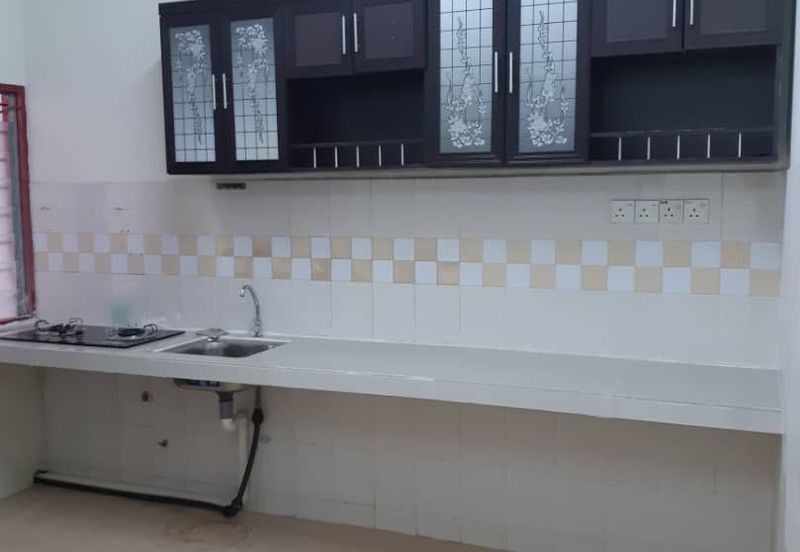 Jalan Spektrum U16 @ Taman Bukit Subang