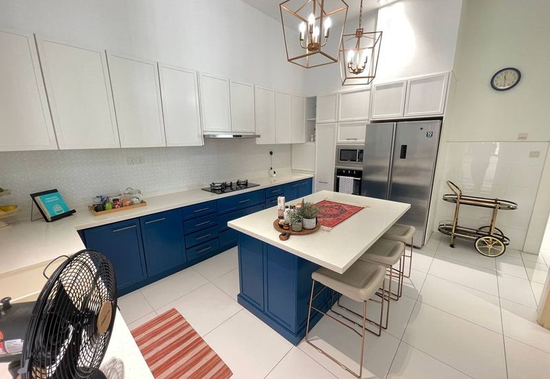 Lukisan @ Alam Impian