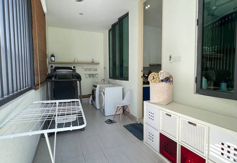 Lukisan @ Alam Impian