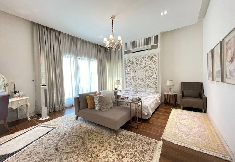 Lukisan @ Alam Impian