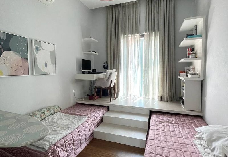 Lukisan @ Alam Impian