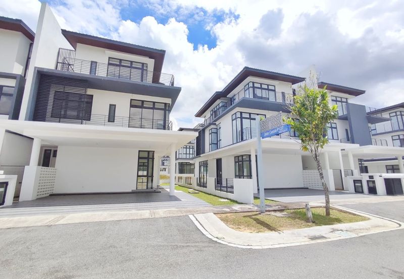 Senna Residence Presint 12