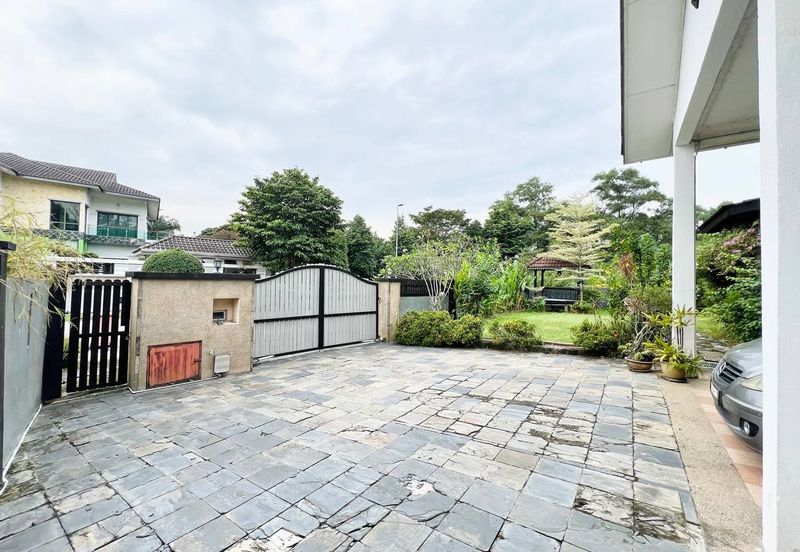 Seksyen 8, Kota Damansara