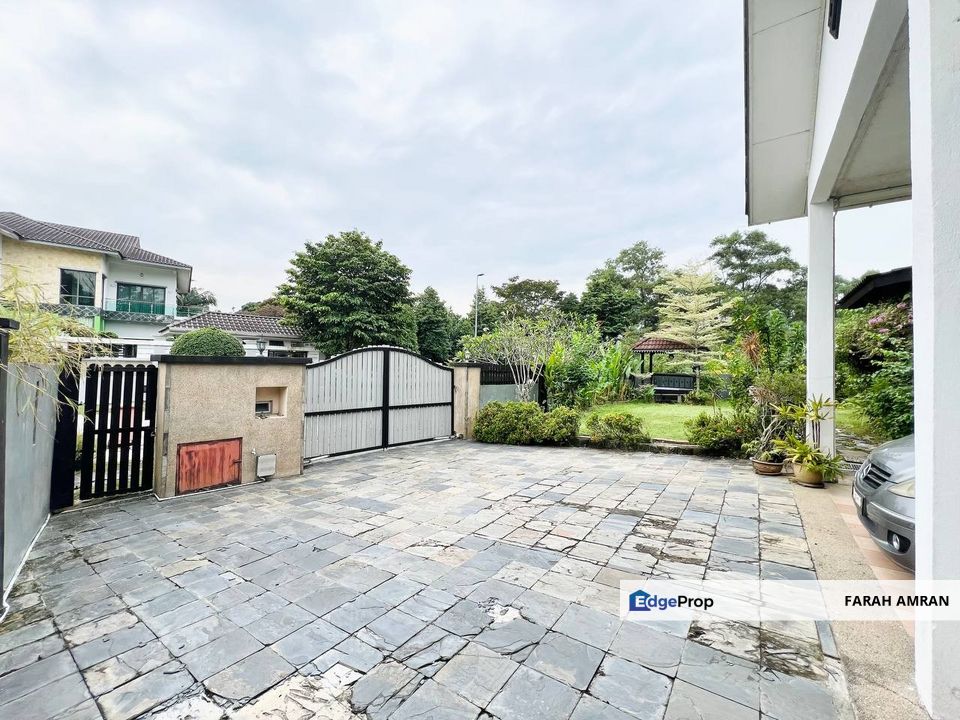 1.5 Sty Bungalow Huge Land Sek 8 Kota Damansara, Selangor, Kota Damansara