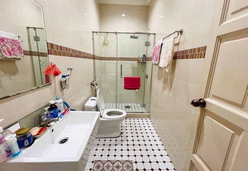 Seksyen 8, Kota Damansara