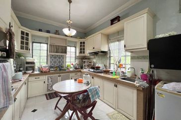 Seksyen 8, Kota Damansara