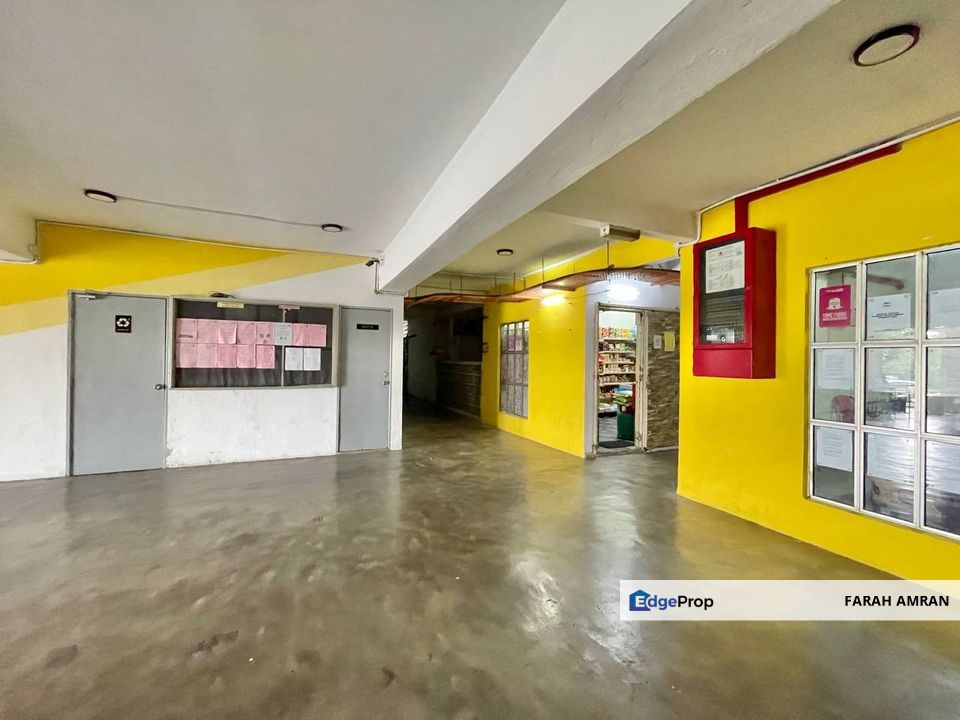 Ground Floor Facing Pool Merak Apartment, Selangor, Bandar Kinrara Puchong