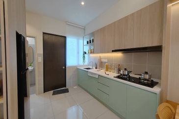 End Lot/Corner Lot New Project 2 Sty Terrace Puncak Alam 