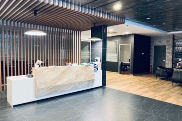 Bukit Jelutong Business And Technology Centre