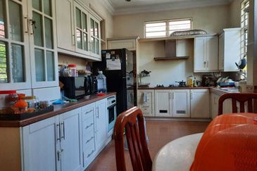 Double Storey Bungalow D'Pingiran Kota Kemuning Shah Alam