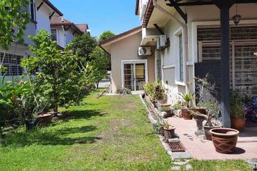 Double Storey Bungalow D'Pingiran Kota Kemuning Shah Alam