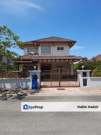 Double Storey Bungalow D'Pingiran Kota Kemuning Shah Alam, Selangor, Kota Kemuning