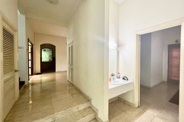 2 Storey Corner Lot Bungalow Ara Damansara Selangor for Sale 