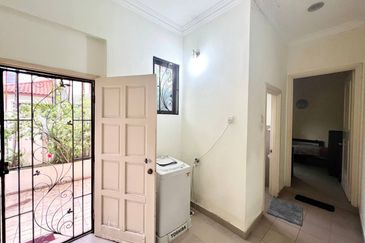 2 Storey Corner Lot Bungalow Ara Damansara Selangor for Sale 