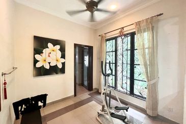 2 Storey Corner Lot Bungalow Ara Damansara Selangor for Sale 