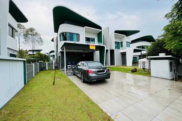 Lepironia Gardens, Setia Eco Glades