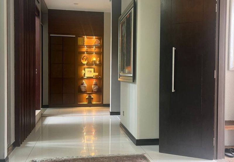 2storey End Lot D'Puncak Bungalow Bukit Jelutong, Shah Alam