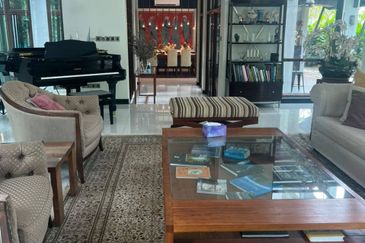 2storey End Lot D'Puncak Bungalow Bukit Jelutong, Shah Alam