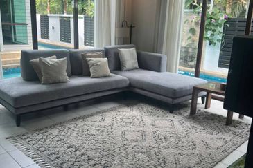 2storey End Lot D'Puncak Bungalow Bukit Jelutong, Shah Alam