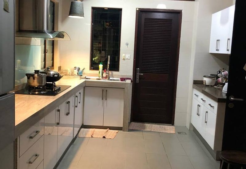 2storey End Lot D'Puncak Bungalow Bukit Jelutong, Shah Alam