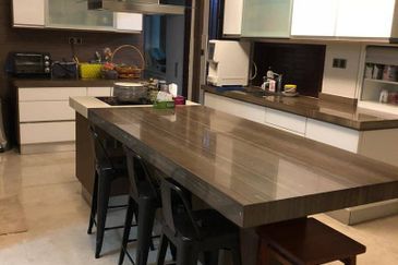 2storey End Lot D'Puncak Bungalow Bukit Jelutong, Shah Alam