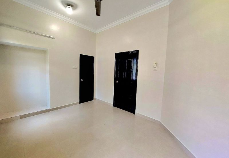 Corner Lot Double Storey Superlink House Jalan Birai, Bukit Jelutong