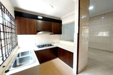 Corner Lot Double Storey Superlink House Jalan Birai, Bukit Jelutong