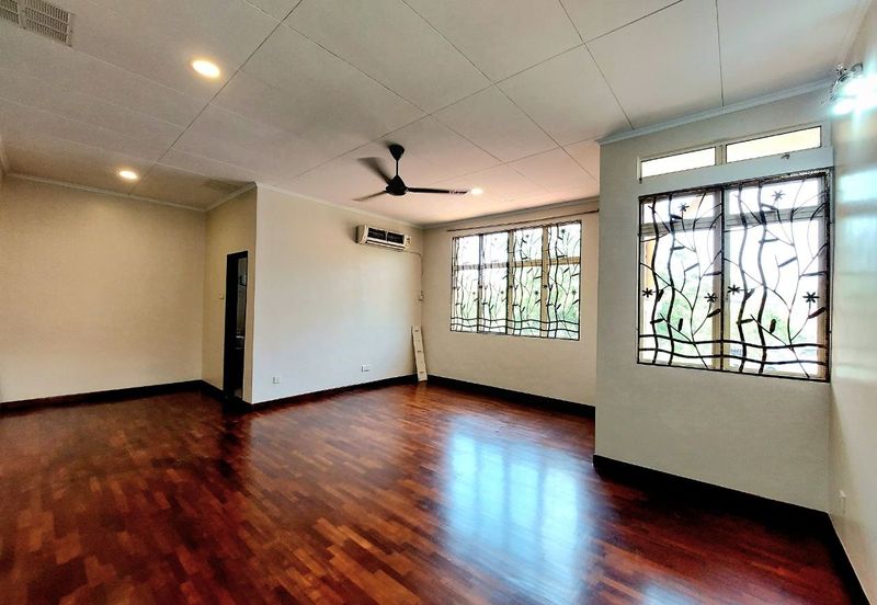 Corner Lot Double Storey Superlink House Jalan Birai, Bukit Jelutong