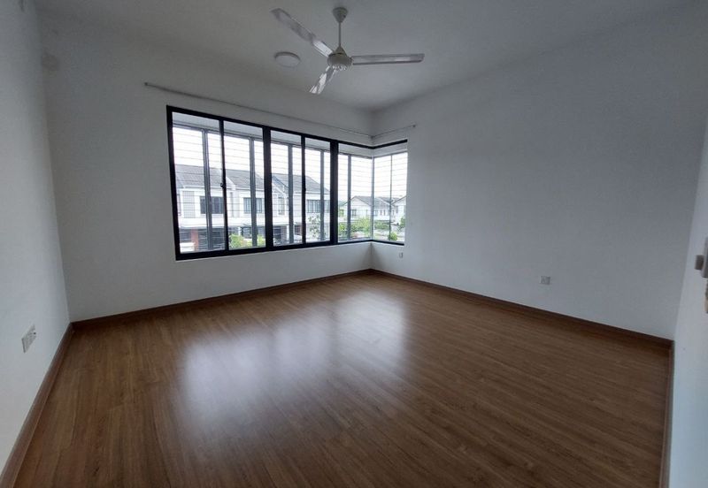 Elmina Green One @ City of Elmina