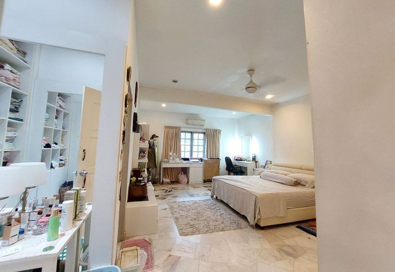 Seksyen 33, Shah Alam