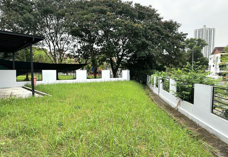 Seksyen 11, Kota Damansara