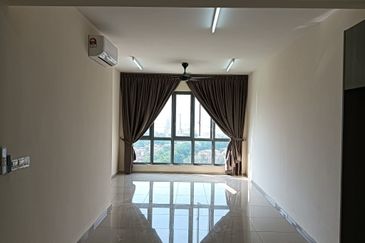 Gravit8 @ Klang South