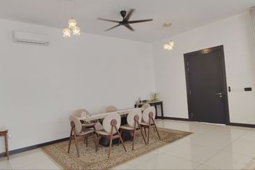 Hevea Elmina Gardens