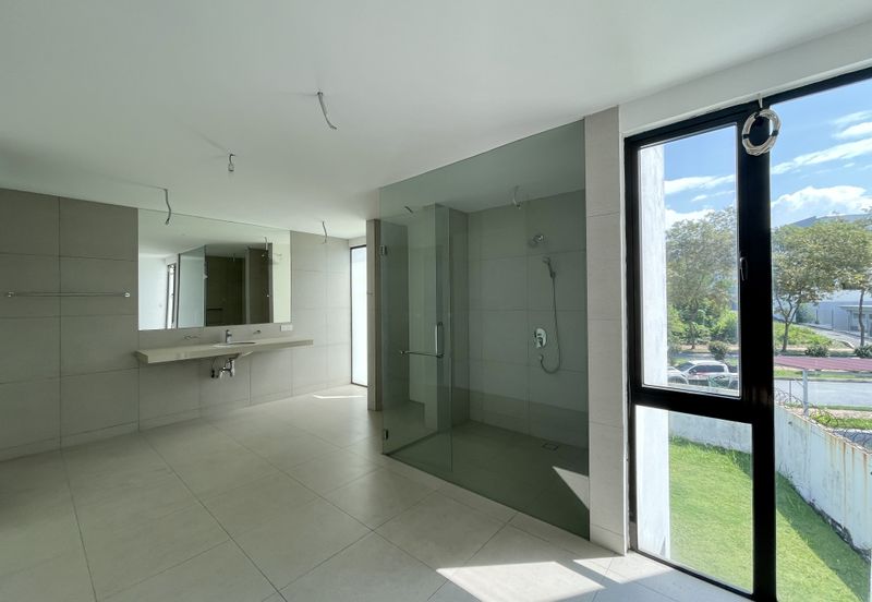 Residency, Kota Damansara