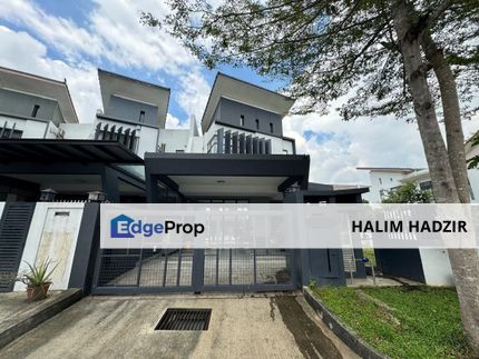 2 Storey Terrace End Lot Laman Glenmarie, Shah Alam, Selangor, Glenmarie