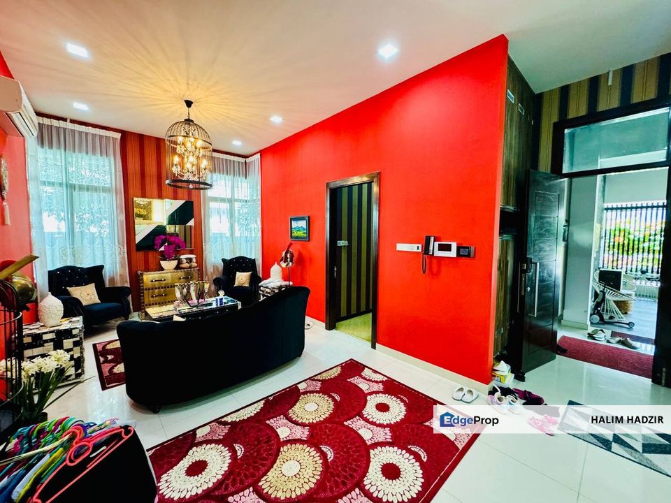 2 Storey Bungalow End Lot with Private Pool, Glenmarie Gardens, Shah Alam, Selangor, Glenmarie